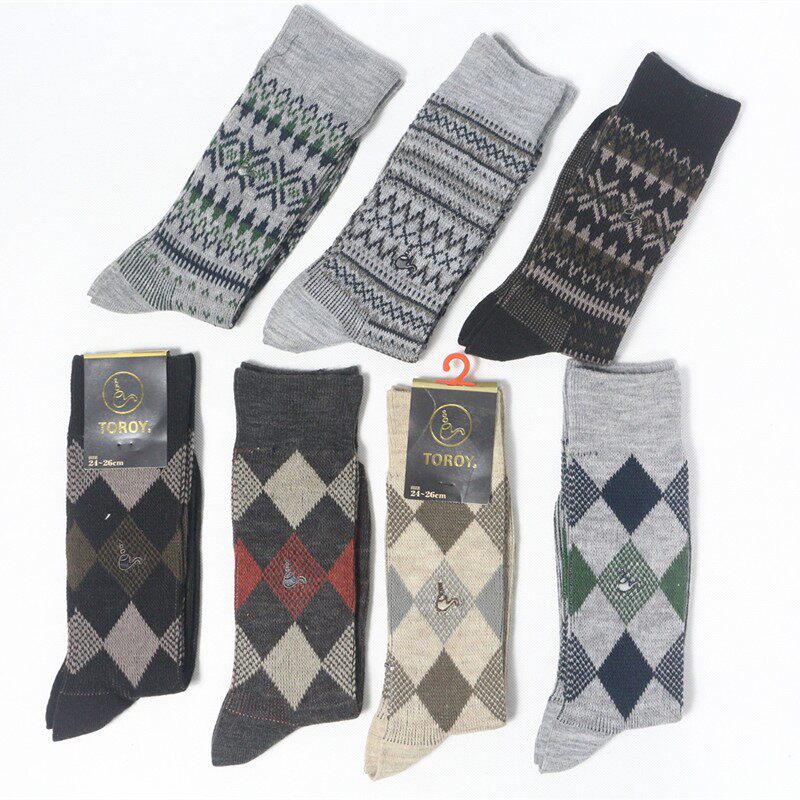 Socks Men's medium long drum Warm Cashmere Socks autumn Winter Rhombus Gagger Men High Silo Socks Casual Leather Shoes Stockings