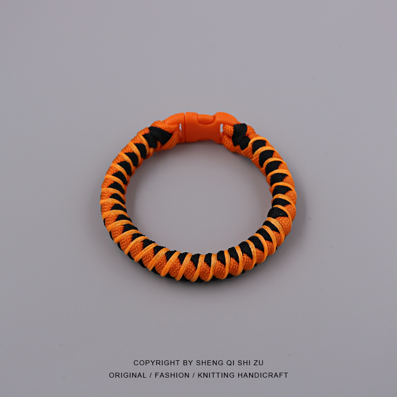 Rope is full of Dutch de Jong hand rope bracelet boys birthday bracelet football gift around