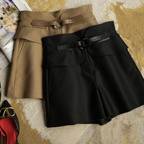 Covered Meat Flat small belly card with its color high waist black display slim waist seal a character wide-legged pants female shorts 2021 Summer new