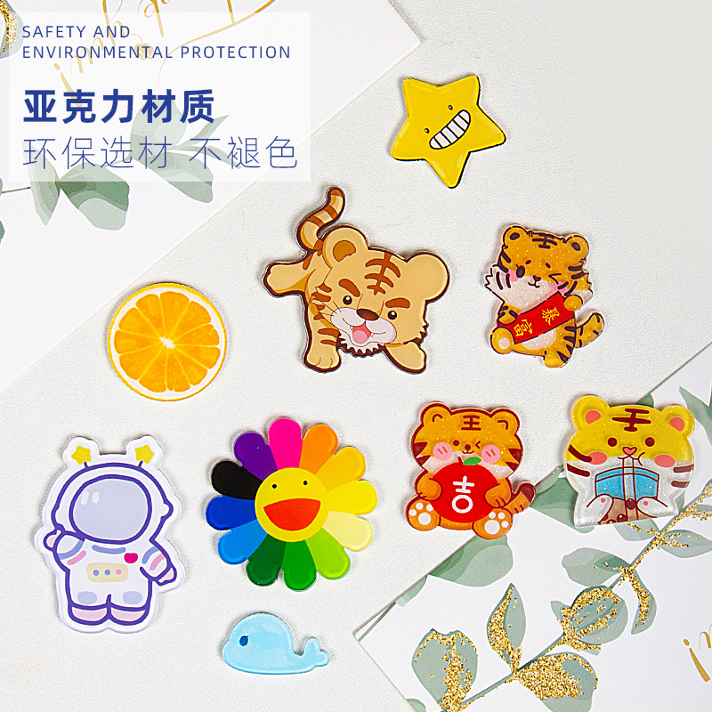 A+模型1/18比例金属贴片：还原路虎卫士与发现的精髓细节