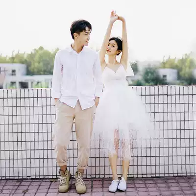 Light wedding dress 2021 new bride female super fairy simple travel shot small man small dress forest suspender out of the yarn