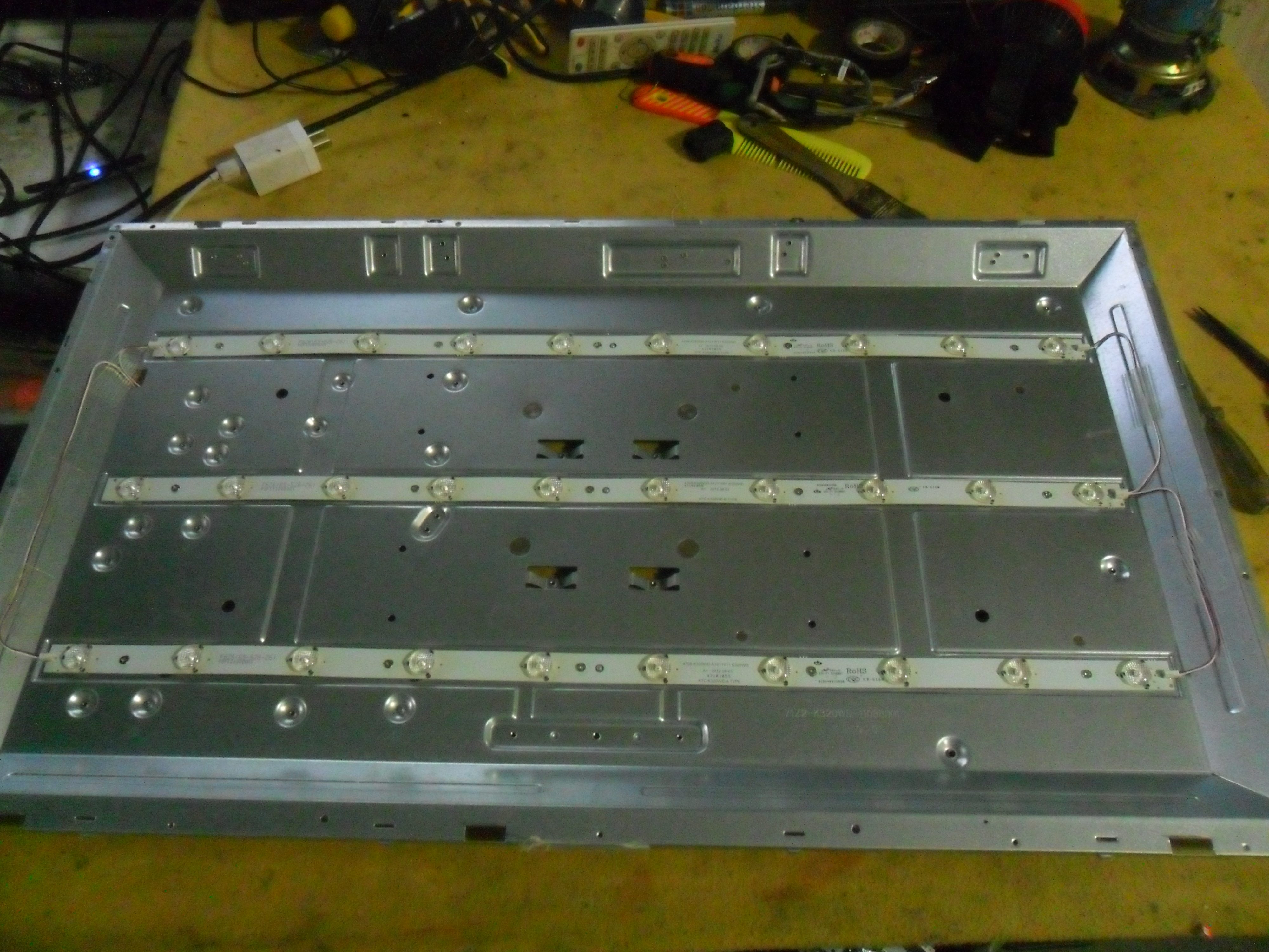 Original TCL LE32D99 light bar KTC K320WD-A TYPE 4708-K320WD-A4211V11