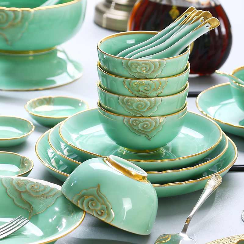 Hand - made celadon dishes Chinese style up phnom penh high - end dishes of jingdezhen ceramic celadon carved tableware tableware suit