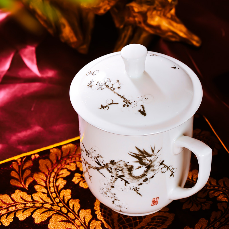 Red xin jingdezhen gift tea cups with cover ceramic cups big office suit to the CPU