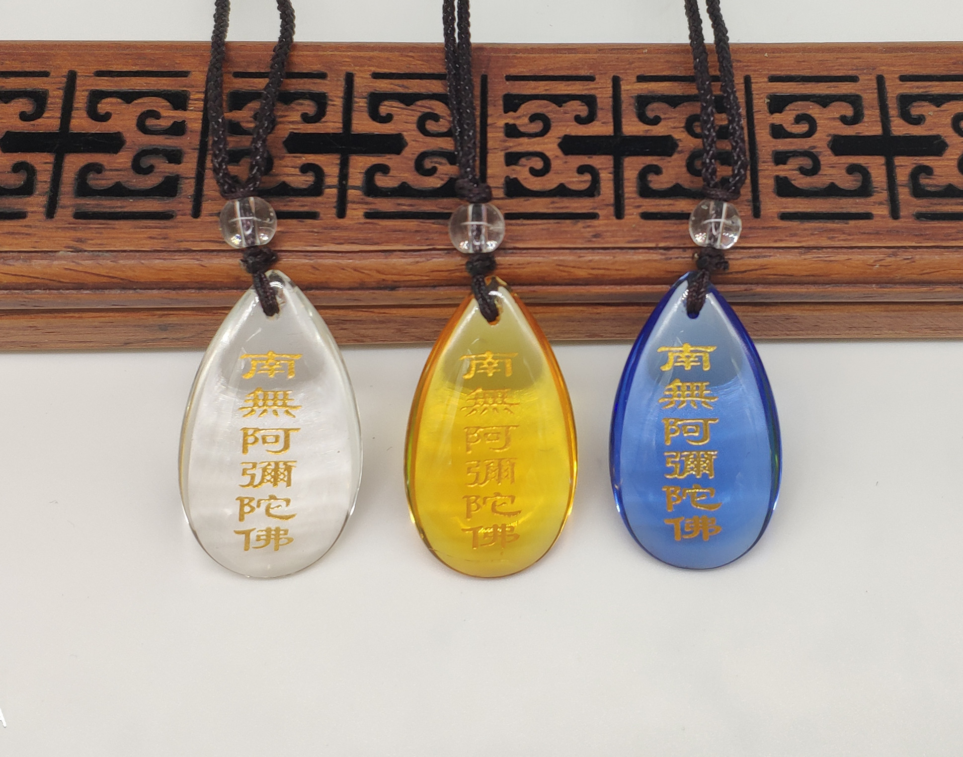 Six-word Buddha crystal pendant Namo Amitabha Buddha Water Drop Necklace Necklace Pendant