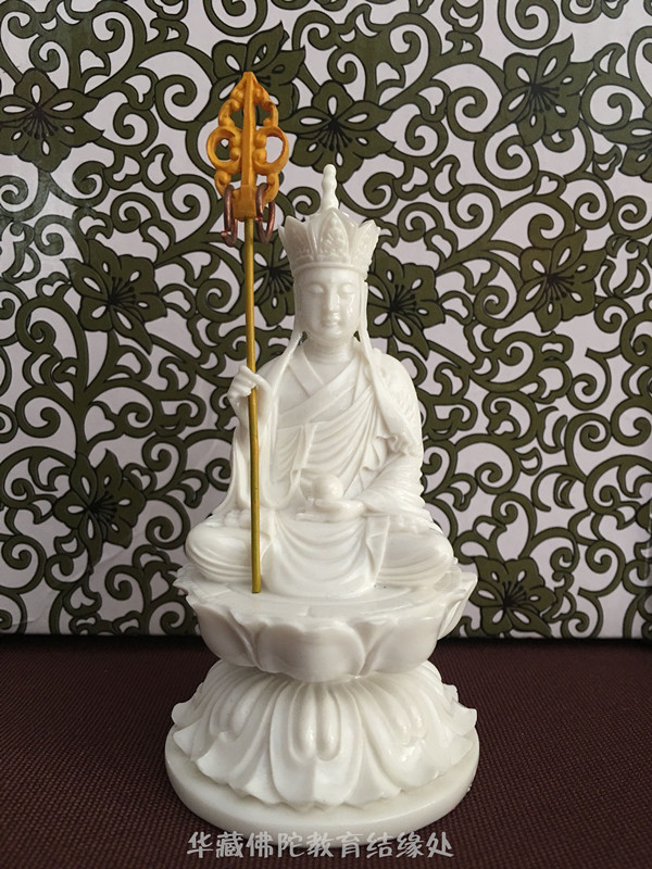 Circulation imitation white porcelain Jizo King Bodhisattva seated statue 4 inches Extremely delicate and solemn