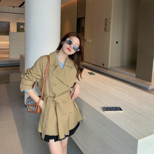 Spot. Welfare!Xiaoyi customized casual short trench coat female small in spring and autumn is loose and thin