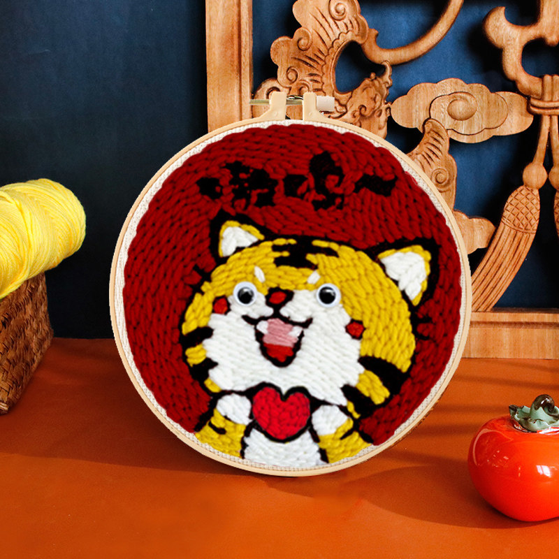 Handmade Diy Hair Line Poke Embroidered Embroidered Embroidered and embroidered New Year Tiger pendulum decorated with hanging decoration and sending people gifts