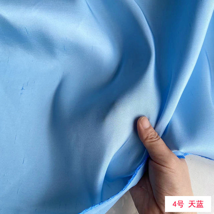 杨小妖芳华新中式刺绣25姆米双宫绸真丝白鹅绒羽绒服:穿越时空的优雅之选 -羽绒服-淘宝百科网