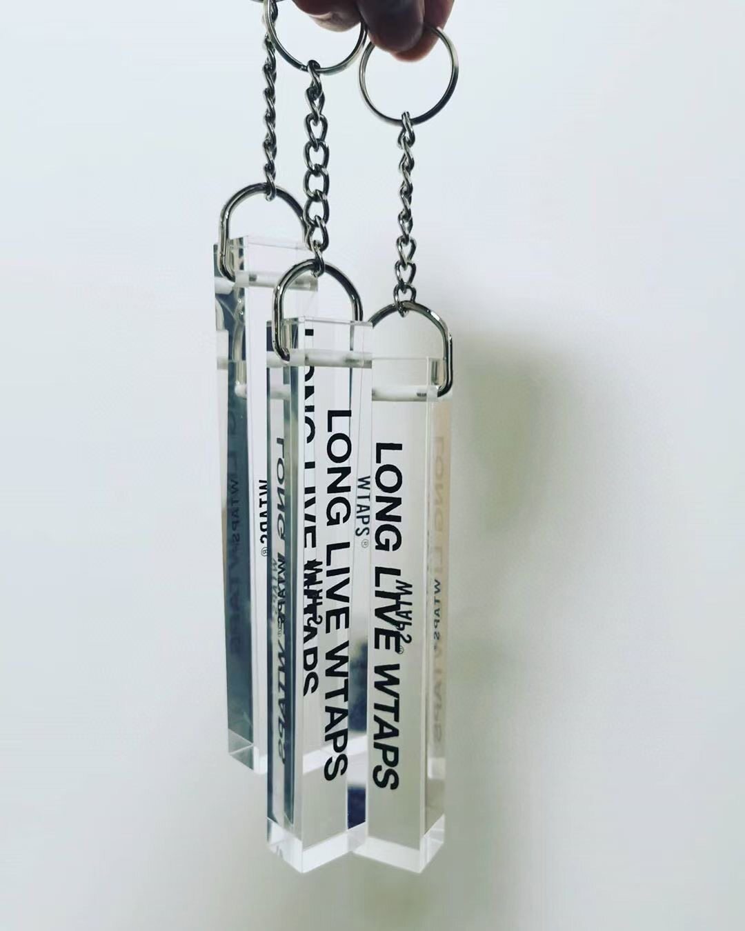 товар из китая 折扣现货wtaps 315/key holder.acrylic long live水晶钥匙扣挂件