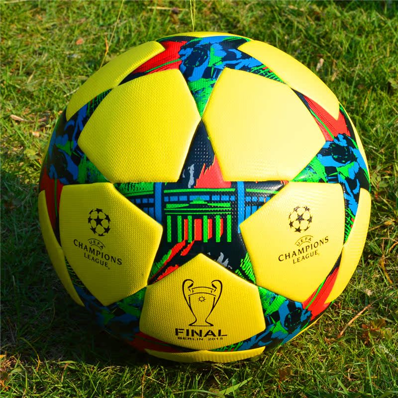 Ballon de football - Ref 7606 Image 49