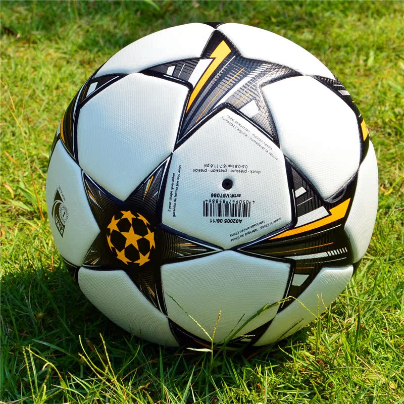 Ballon de football - Ref 7606 Image 52