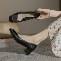 Square toe shallow mouth fashionable womens shoes 2024 summer new solid color square buckle professional OL high heels thick heel niche design
