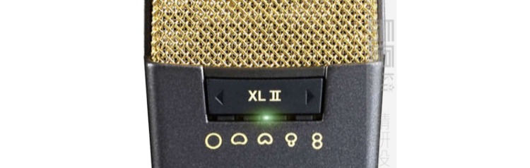AKG / 爱 科技 C414XLII phòng thu chuyên nghiệp micro condenser ghi âm nhạc cụ lồng tiếng đặt bộ âm thanh karaoke neo thiết bị phát sóng trực tiếp sân khấu biểu diễn hợp xướng micro đèn led chiếu điểm