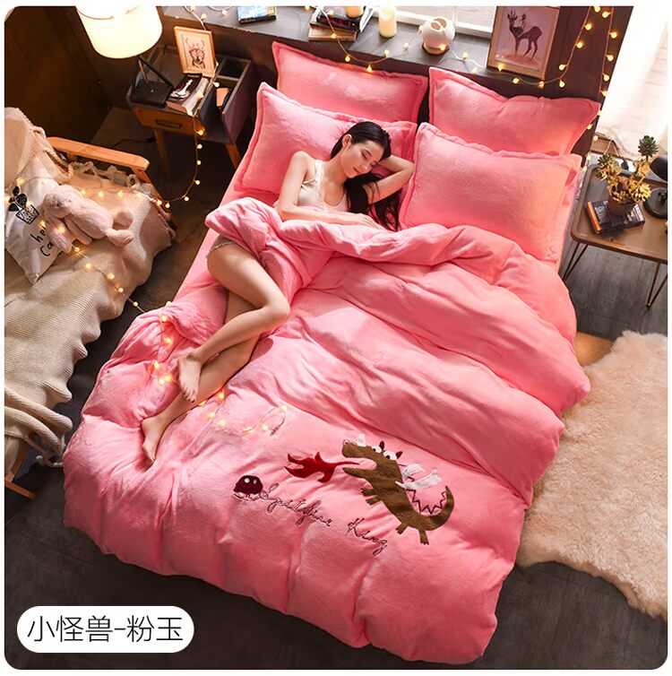 Khăn đỏ thêu lông cừu san hô bốn mảnh đặt dày ấm flannel flannel lông cừu hai mặt cashmere tấm 1.8m bộ chăn gối