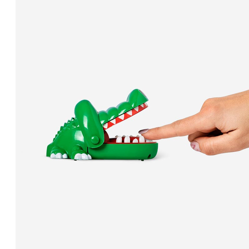 Mini Finger-Biting Crocodile, Shark, Hippopotamus, Portable Keychain, Prank Toy, Birthday Gift