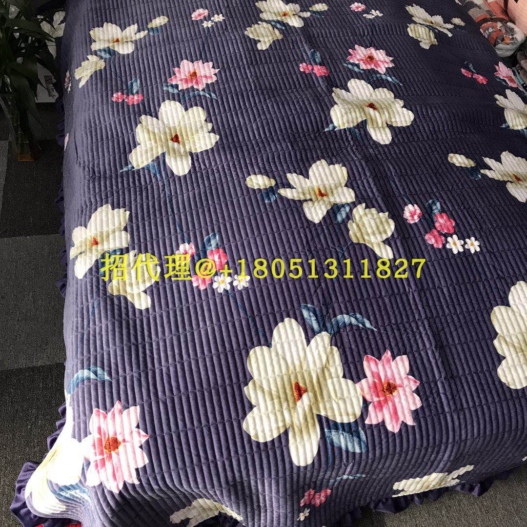 Đặc biệt dày tinh nhung ren giường ấm tấm bìa 2 mét đôi mùa chăn bông ren Quilt - Trải giường ga giường chống thấm nước