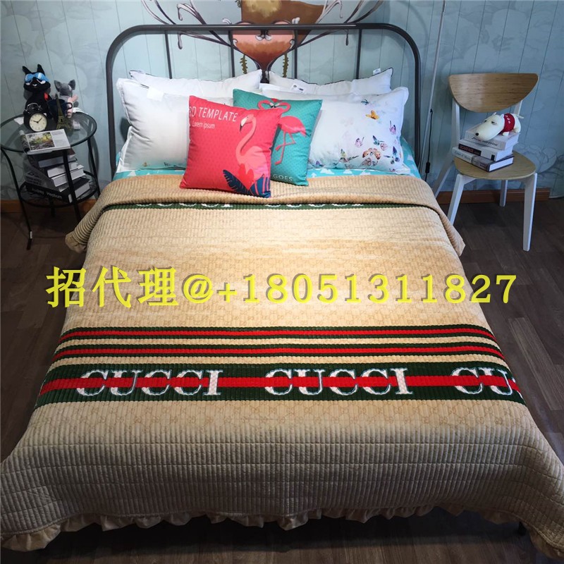 Đặc biệt dày tinh nhung ren giường ấm tấm bìa 2 mét đôi mùa chăn bông ren Quilt - Trải giường ga giường chống thấm nước