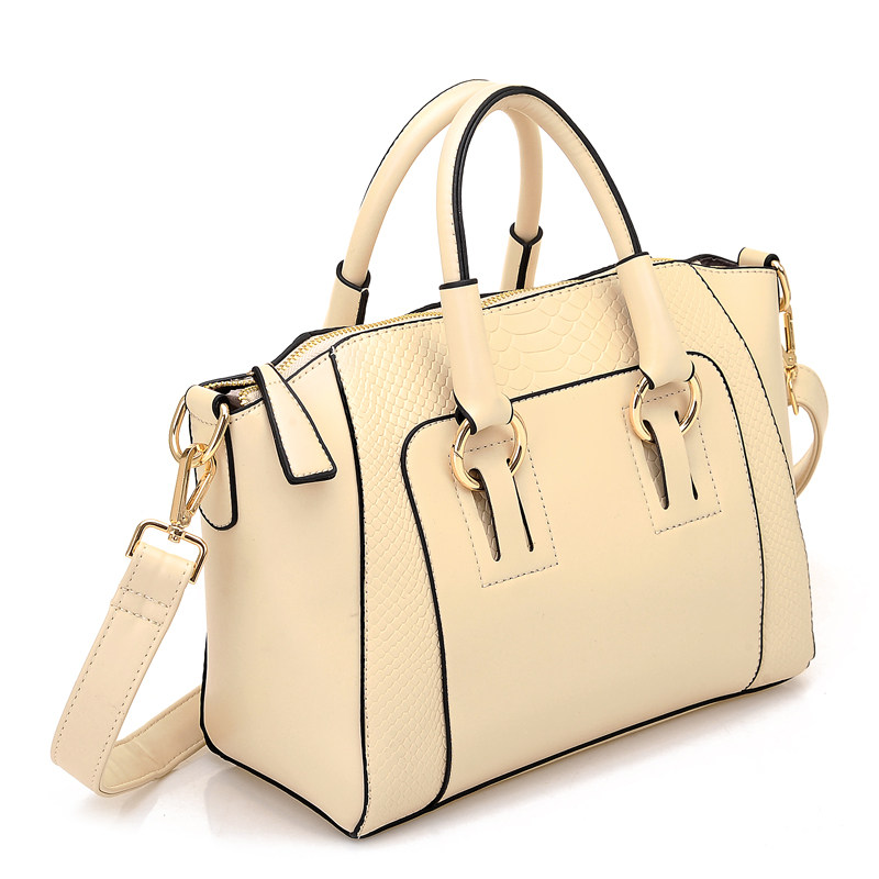 Retro Trendy Women's Tote Bag Image 5