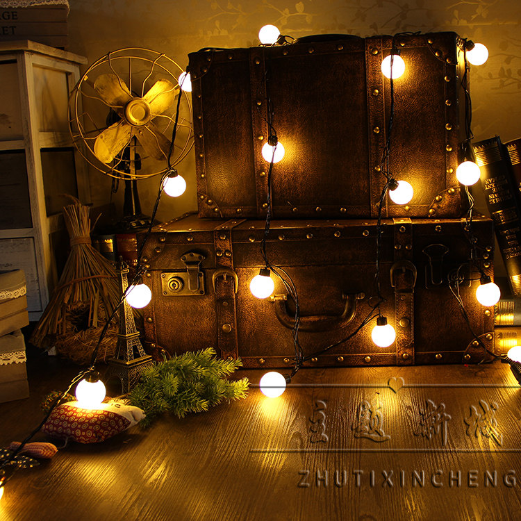 Night scene super living room light ball warm white light bulb plug-in LED light string wedding photography photography photography location props