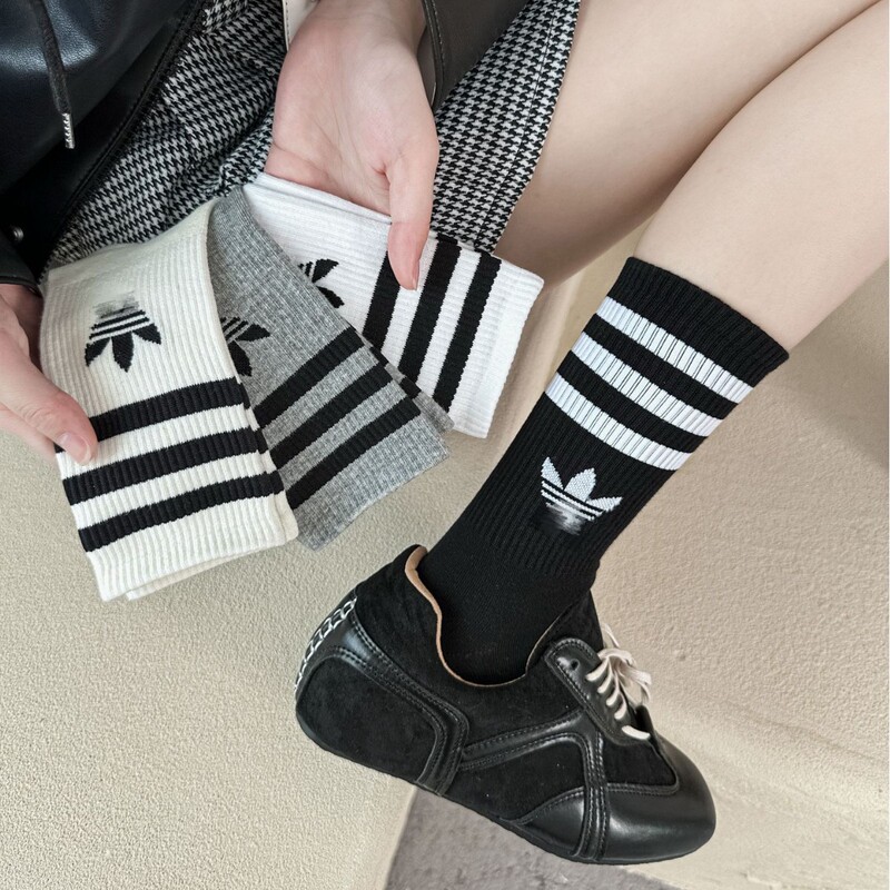 White Socks for Women, Mid-Calf Socks, Spring and Autumn Style, Cotton Socks, Three-Stripe Trendy Socks, Yoga Running Sports Socks for Men and Women