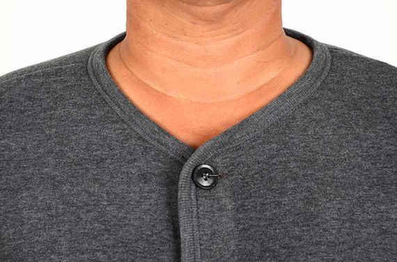 Áo len cotton nam trung niên và áo len ấm áp mở nút trên cùng với nhung dày cộng với phân bón để tăng nhung mùa đông quần giữ nhiệt nam