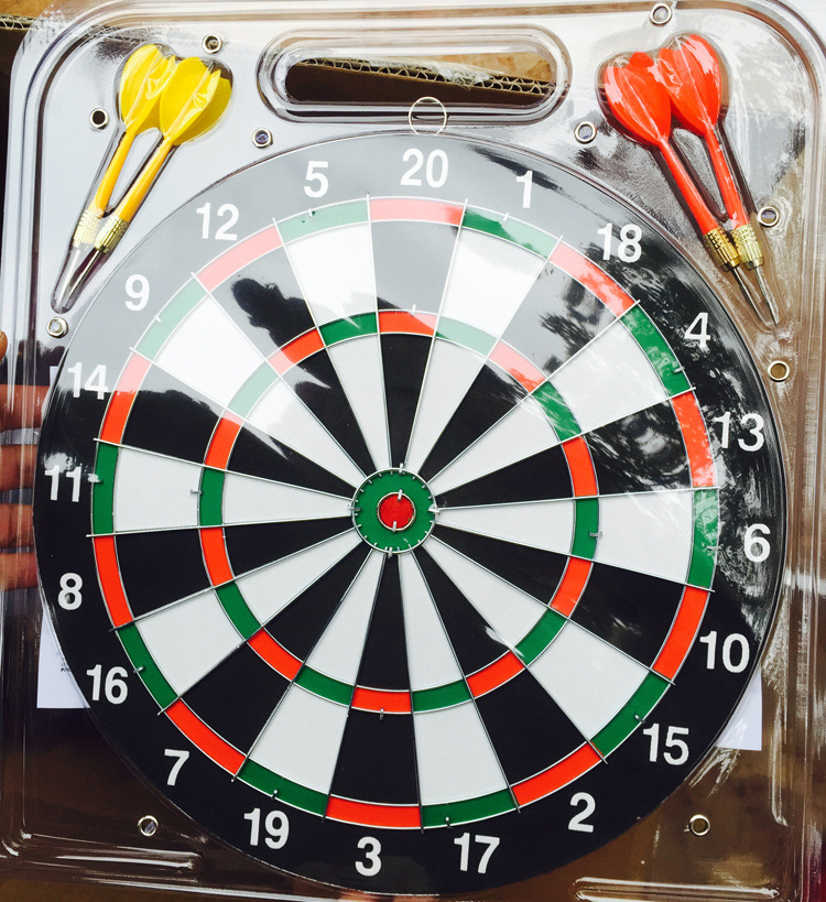 Flying target indoor darts children's toys magnetic magnet magnet flying disc target plate set boy shooting target