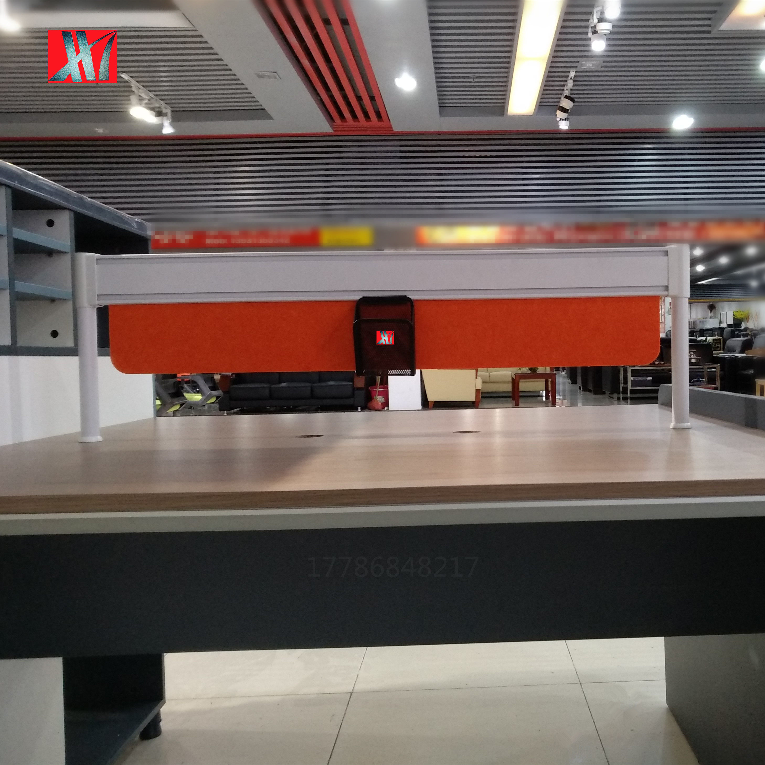 Desk sound-absorbing screen baffle desktop partition staff table partition can be hung pen box aluminum strip screen creative screen