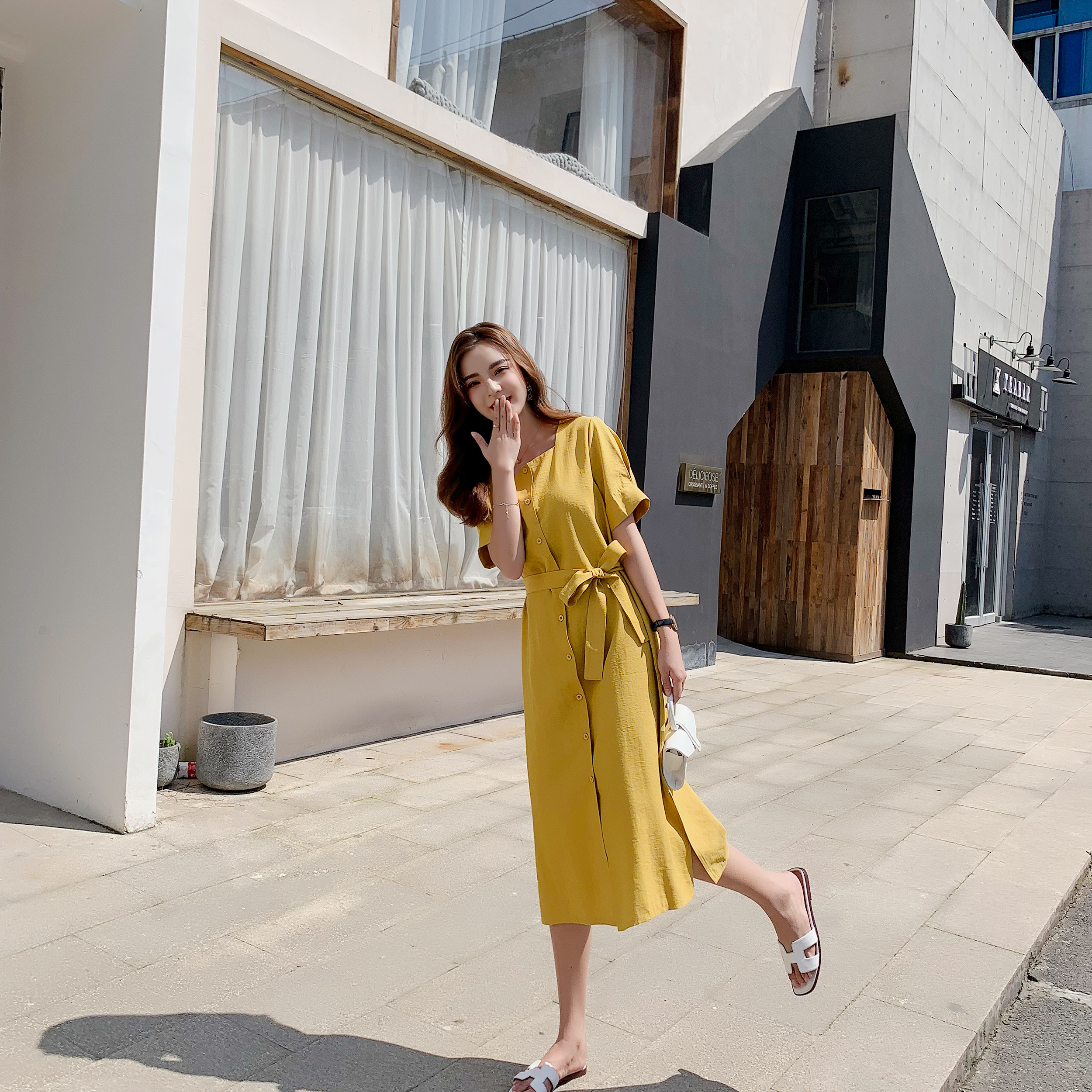 VK旗艦店 韓系純色收腰系帶復古修身氣質顯瘦短袖洋裝