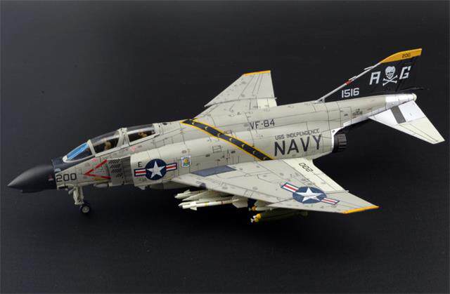 AC AIR COMMANDER F-4B Skull VF84 Jolly Rogers AG200 1965
