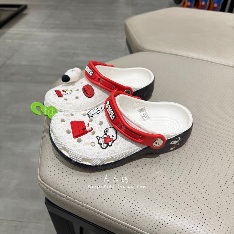 Crocs Genuine Kidsren's Clogs Snoopy Beach Flat Sandals for Boys and Girls 211125 Crocs Genuine Kidsren's Clogs Snoopy Beach Flat Sandals for Boys and Girls 211125