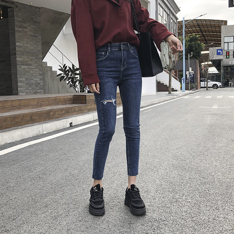 Spring dress 2020 new pants women slim Joker small legs thick hole jeans women nine points pipe pants tide