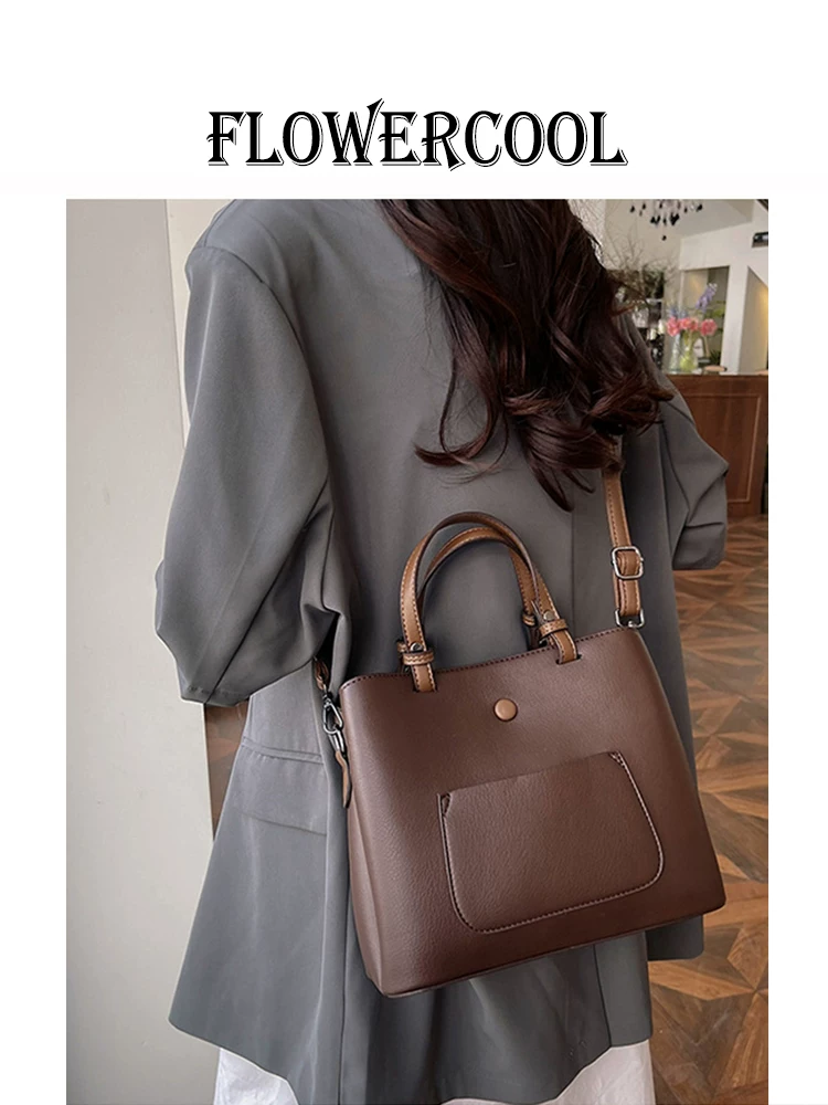 Fashionable capacious one-shoulder bag, style