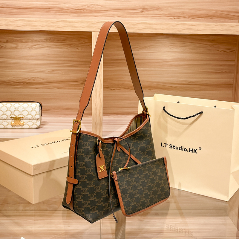 Hong Kong Genuine Leather Commuter Tote Bag for Women 2026 New Autumn and Winter Large Capacity Autumn and Winter Crossbody Underarm Bag Bucket Bag Hong Kong Genuine Leather Commuter Tote Bag for Women 2026 New Autumn and Winter Large Capacity Autumn and Winter Crossbody Underarm Bag Bucket Bag