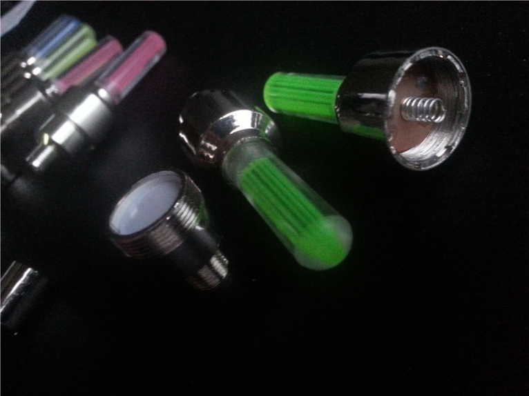 Eclairage pour vélo - feux de Valve - Ref 2397710 Image 19