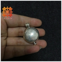 Edge Raw Buddha Nepal Gaga Box 925 Pure Silver Gwu Box Eight-treasure Auspicious Gwuggu Box Pattern Random