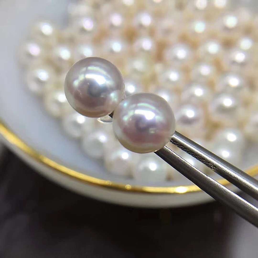 akoya pearl quality japan white earshot 18K gold positive round earrings earrings earlynilles earrings for a flawless