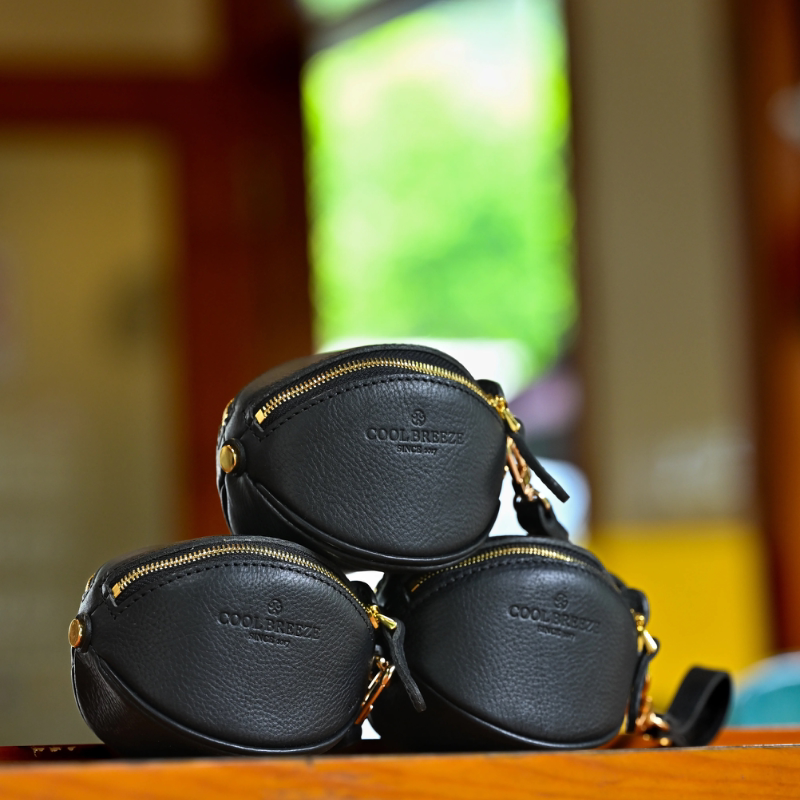 Qingfeng Iron Core | Portable Leather Pouch for Storing and Protecting Jewelry, Can Be Used to Protect and Enhance the Color of Your Jewelry.