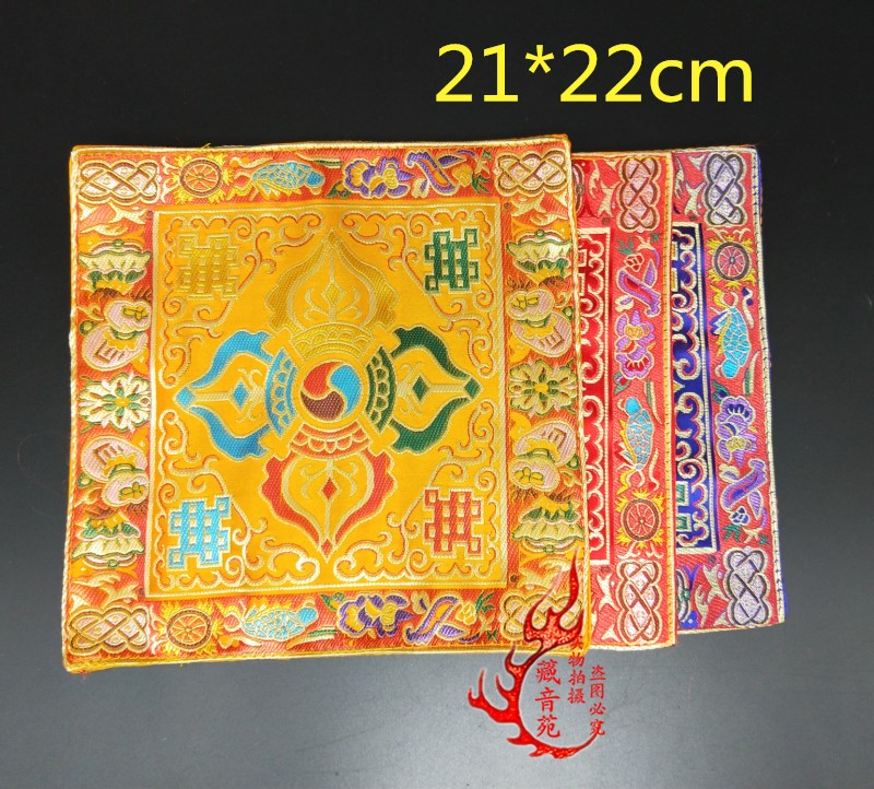 Eight auspicious cross vajra bell pestle pad Dharma instrument pad 21*22cm multi-color optional