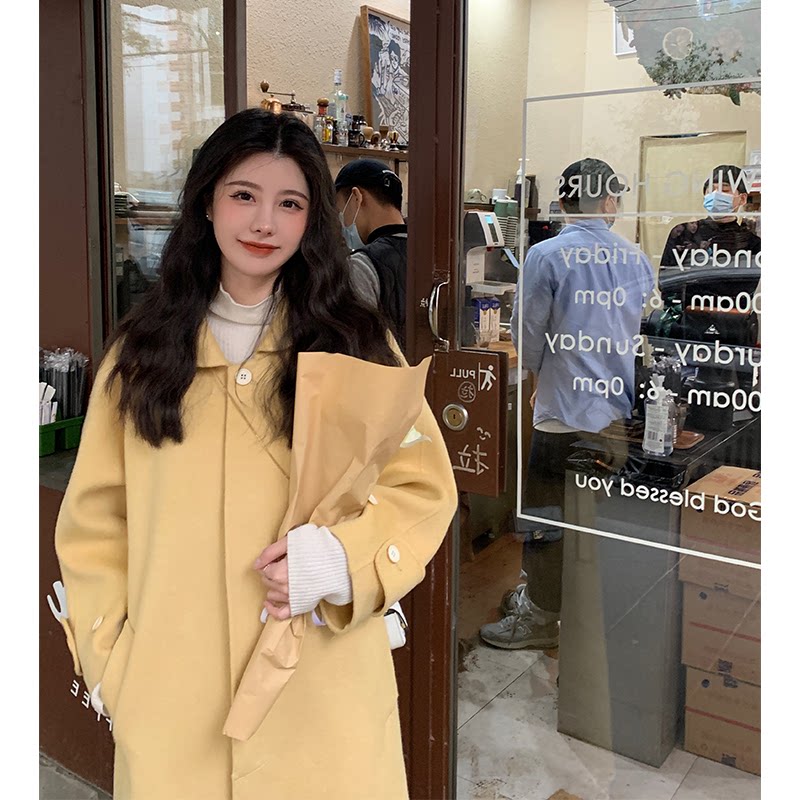 Woolen coat women's 2022 autumn and winter new Hepburn style medium and long version small thickened woolen coat Japanese style