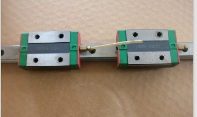 Upper silver rail EGH30CA 30 slide rail 56 cm long two slider rail suit secondhand no gap