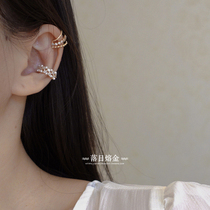 Flower language pearl ear clip female earless ear bone clip high-end niche retro design sense tea earrings earrings