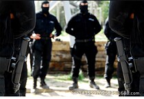 Mechanical swing stick self-contained stick heavy machine light machine three-section stick telescopic stick aviation aluminum alloy portable protective stick