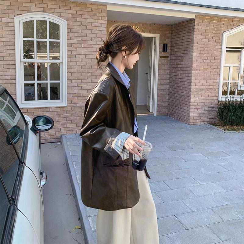 High-End Retro Loose Casual Leather Jacket for Women 2026 Spring New Fashion Elegant Suit Collar Leather Coat