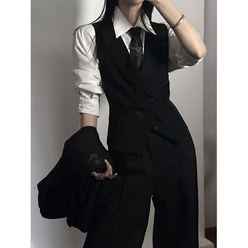 Eleven's Letter | New Unisex Style Suit Vest, Shirt, Slim-Fit Set, Gender-Neutral Fashion Design