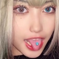 穿刺女孩