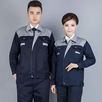 Скрытый синий под серыми плечами