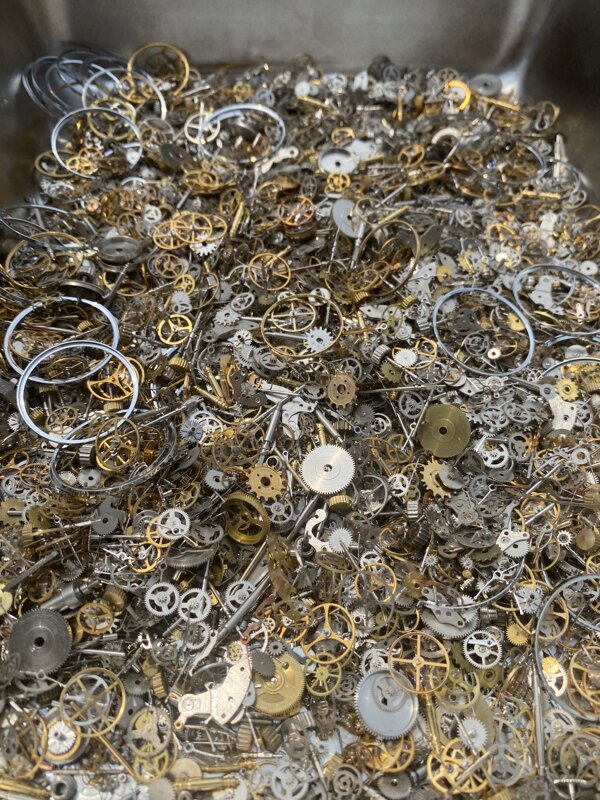 Steampunk DIY Materials, Handmade Art Parts—Loose Parts (Great Value for Beginners) Steampunk DIY Materials, Handmade Art Parts—Loose Parts (Great Value for Beginners)