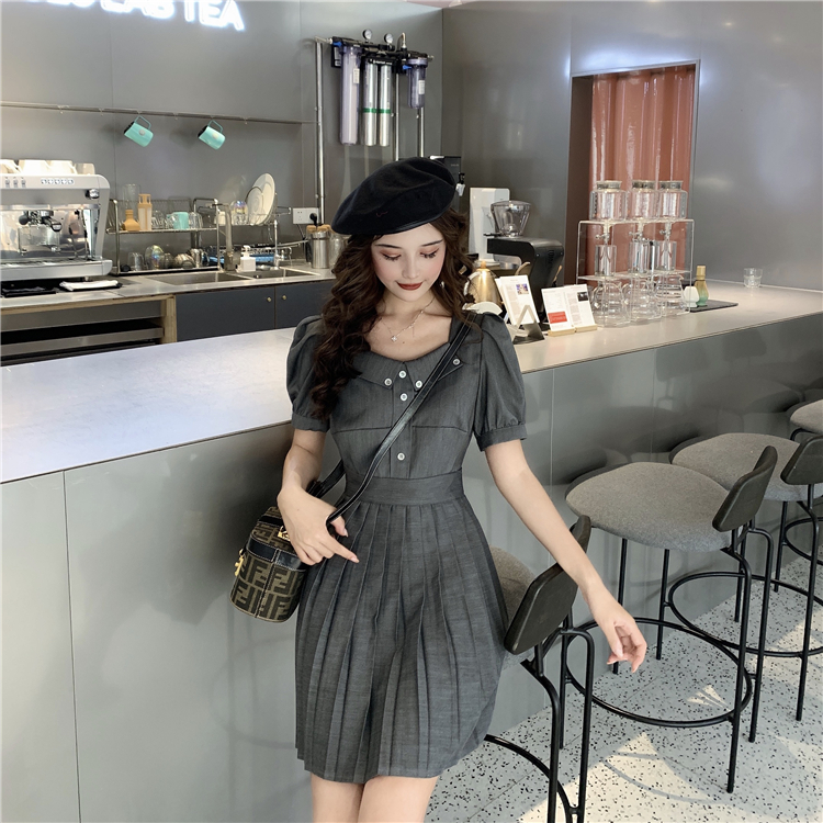 VK旗艦店 韓國風百褶高腰泡泡袖復古短袖洋裝