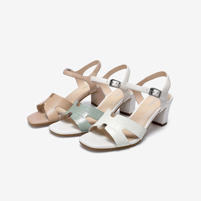 bata fashion sandals